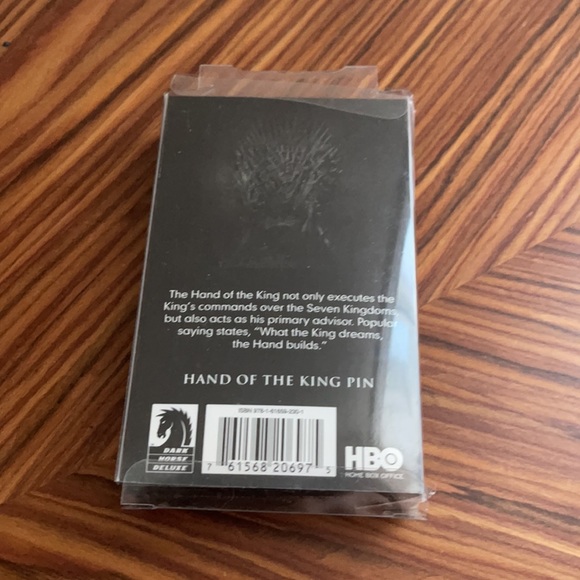 Game of thrones collectible hand of the king pin - Picture 2 of 4